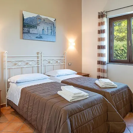 Sambuco House بيت للعطل *
